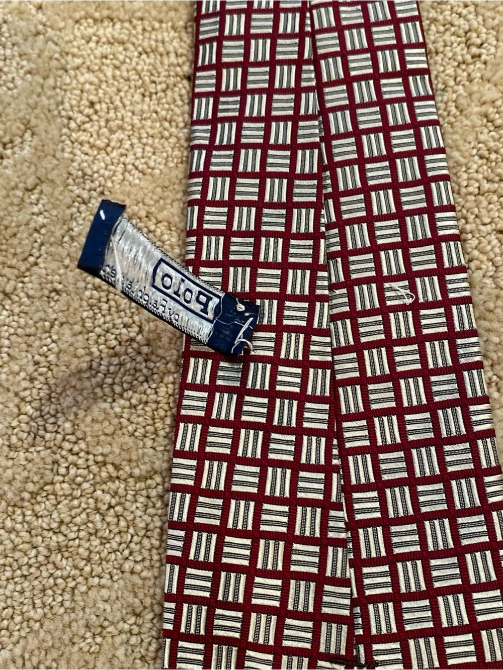 Polo Ralph Lauren Tie Mens Red Gold Geometric Silk Classic Necktie USA 4”W 56”L